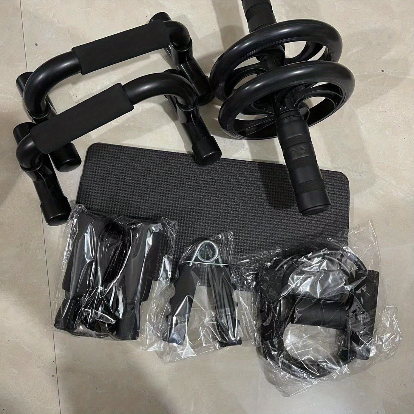7pcs/set Complete Ab Workout Set With Push-up Stand, Ab Wheel, Mini Mat, Resistance Band, Jump Rope & Hand Gripper - Strengthen Core, Build Muscle, Burn Fat - For Men & Women - Suitable for Home & Gym Workouts - Perfect Gift