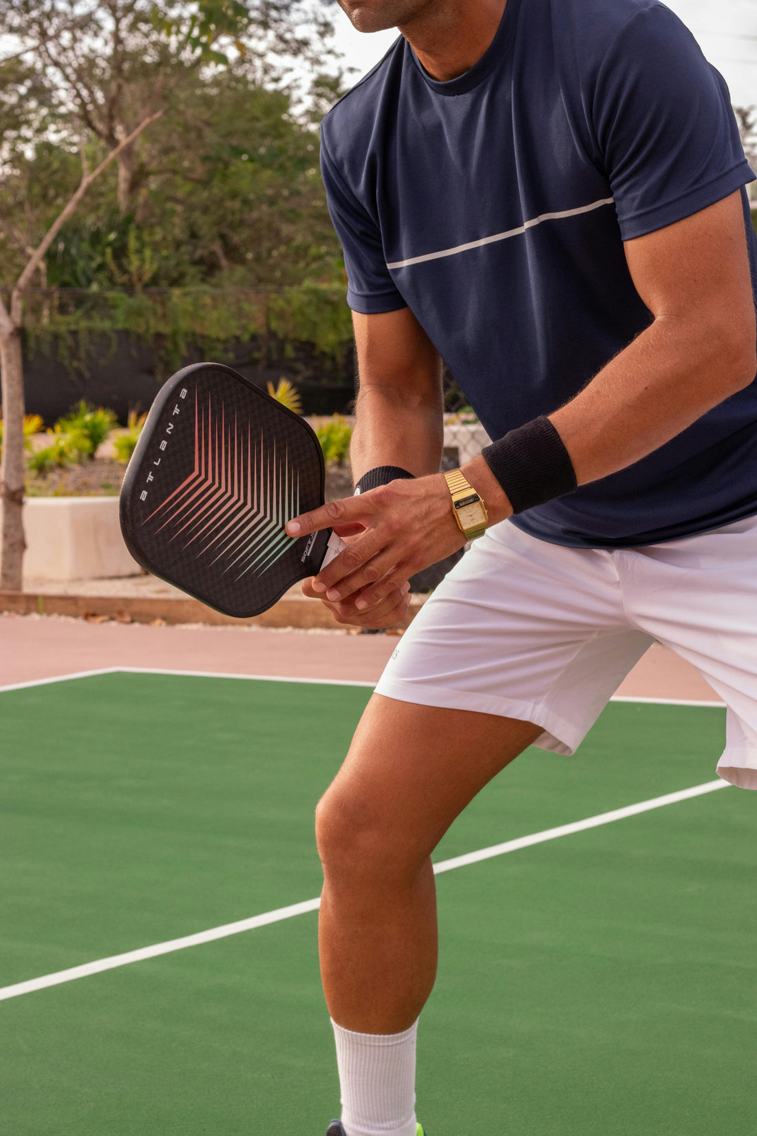 Why Every Competitive Player Needs a Carbon Fiber Pickleball Paddle